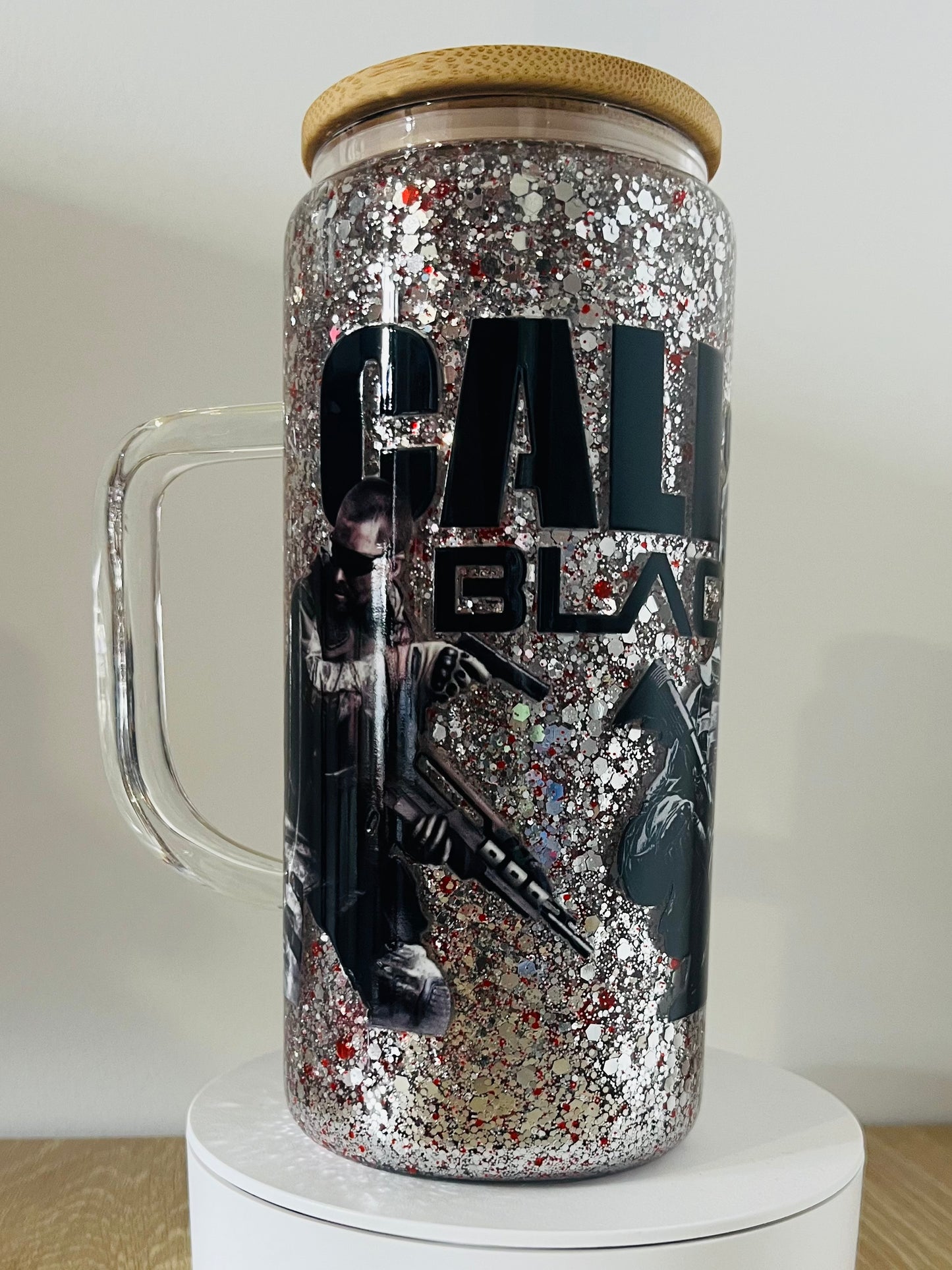 Call of Duty - Tall Glass with Handle